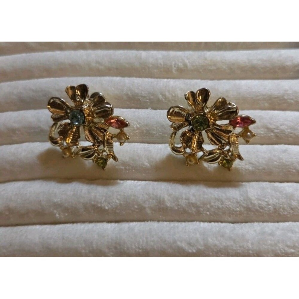Vintage Screw Back Floral Cluster Earrings With Faux Pearls And Multicolored...
